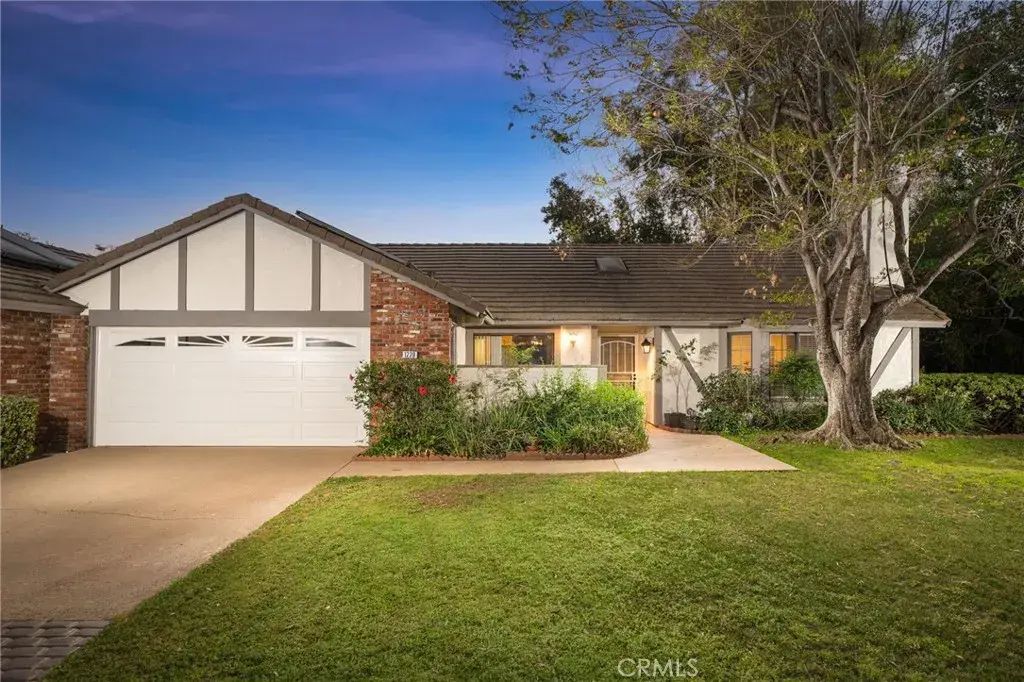 1220 Shepherd Way, Claremont