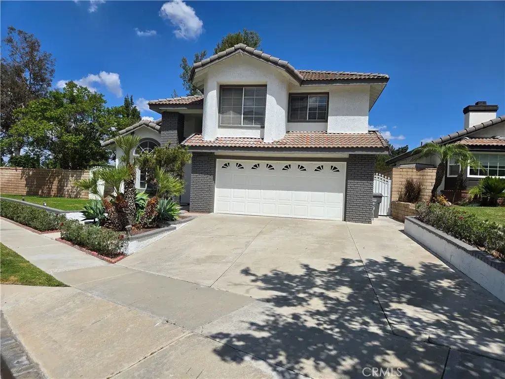 3461 Mountainside, Corona