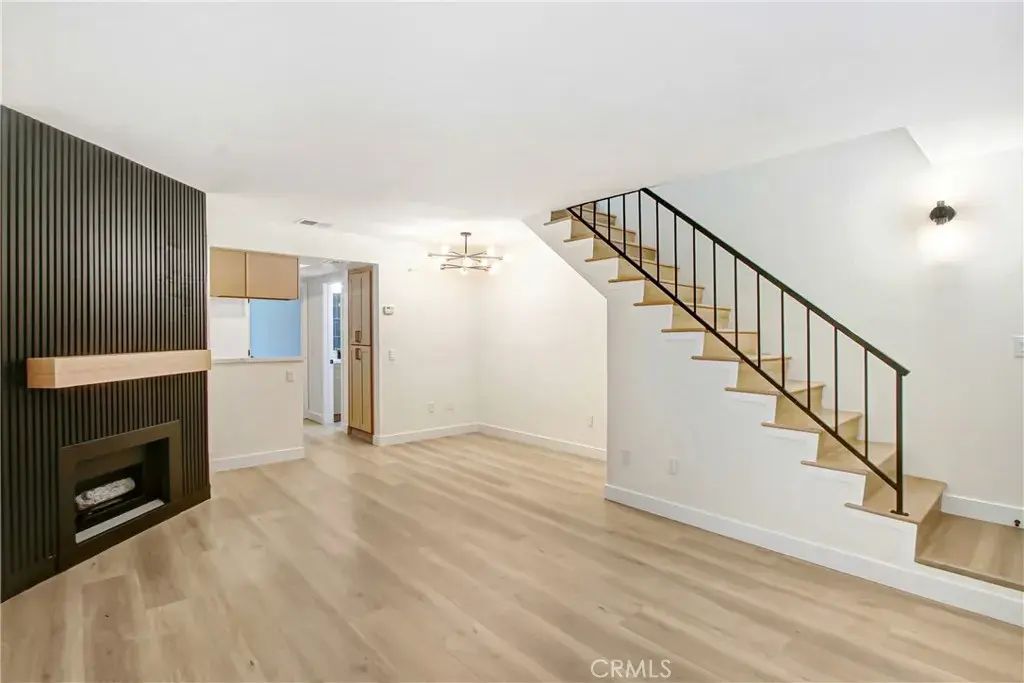 533 W 9th, Upland