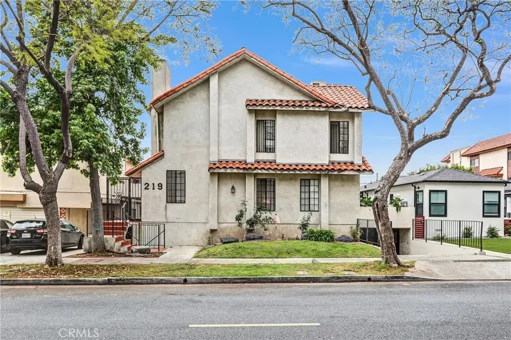 219 N Isabel Street 4, Glendale