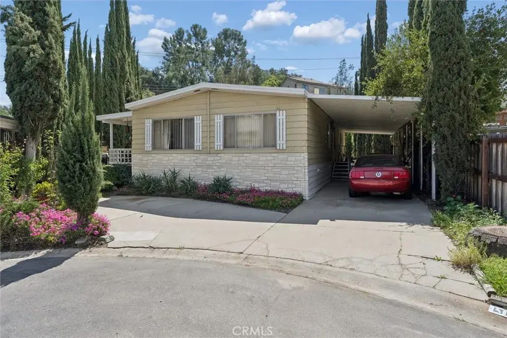23777 Mulholland 180, Calabasas