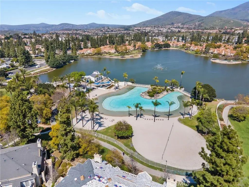 795 Brookstone Road 102, Chula Vista