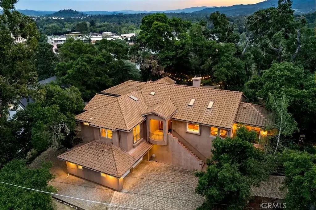 5982 Violeta, Atascadero