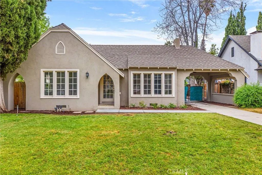 4427 Sunnyside, Riverside