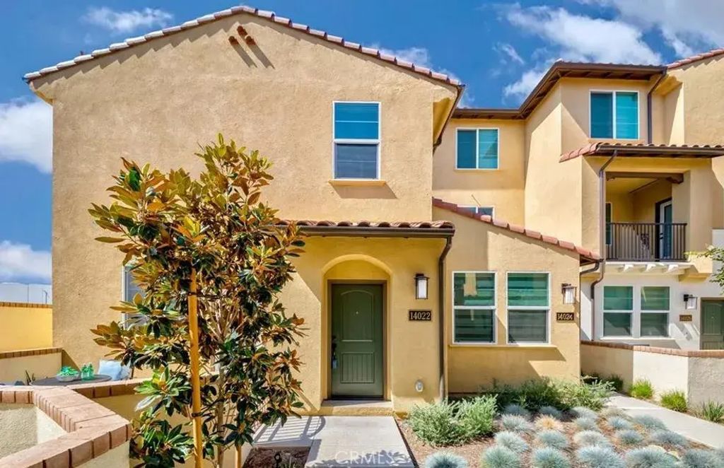 14022 Bay, La Mirada