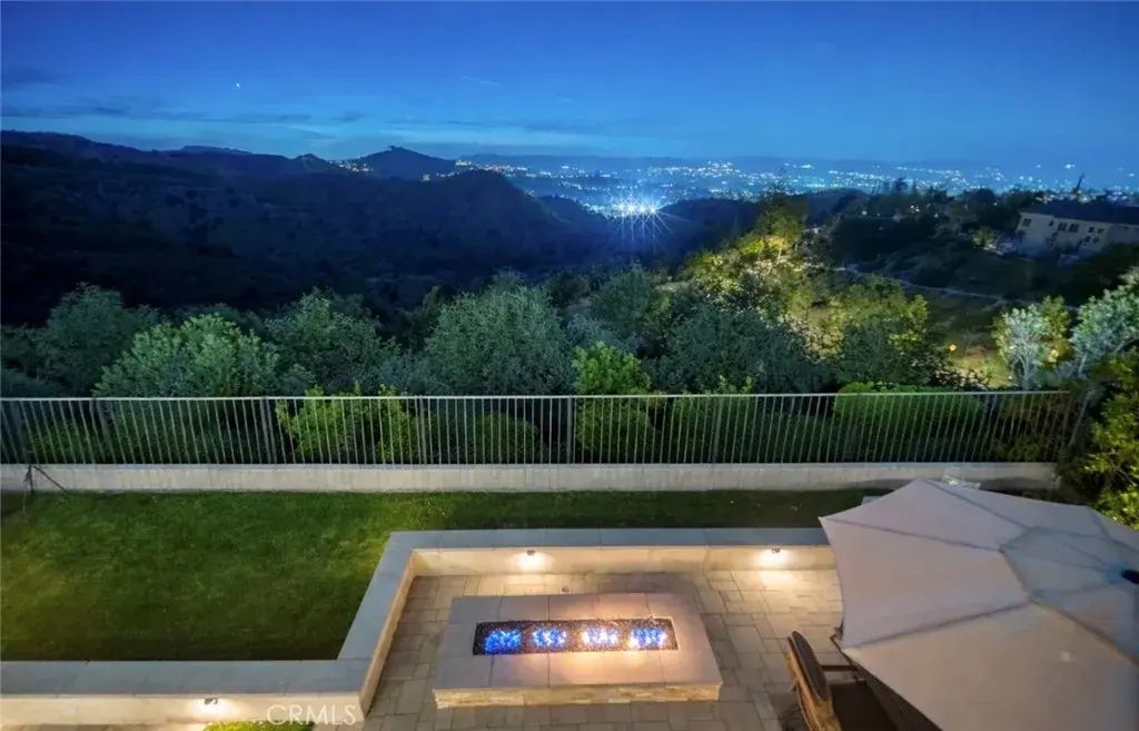 22535 Blueridge Court, Calabasas