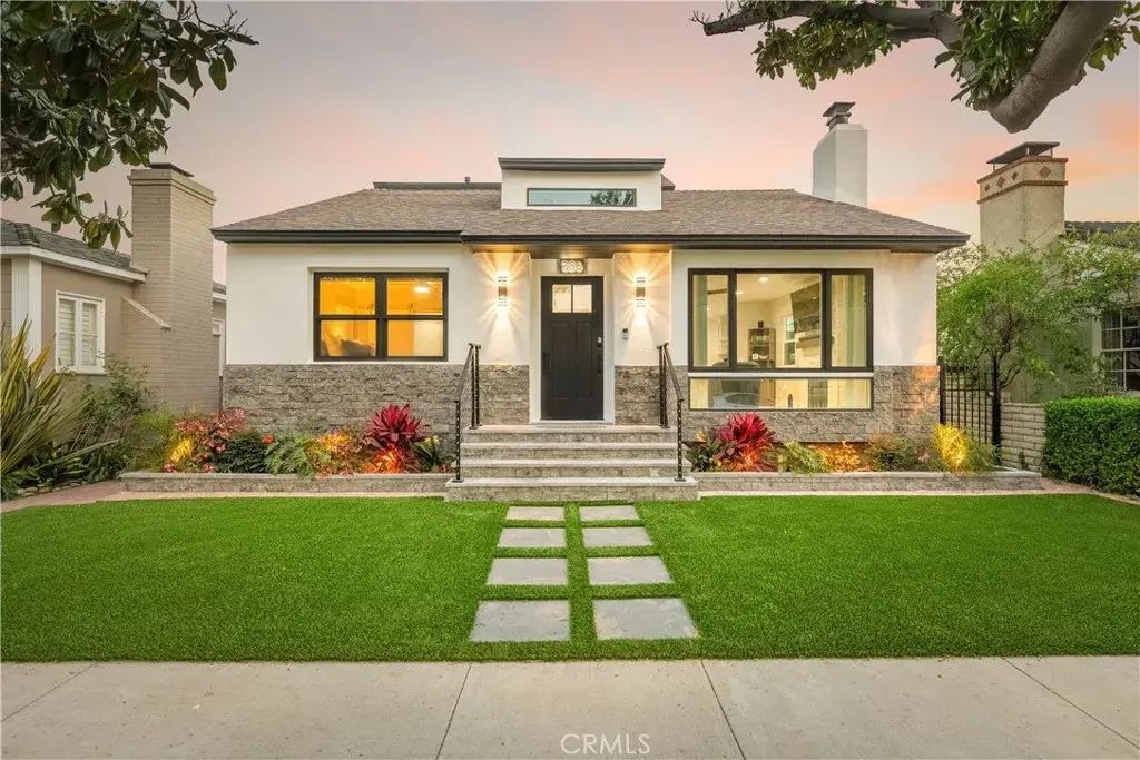 286 Glendora Avenue, Long Beach