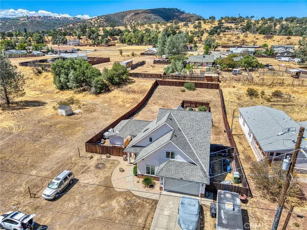 2920 Meadow Creek Road, Clearlake Oaks