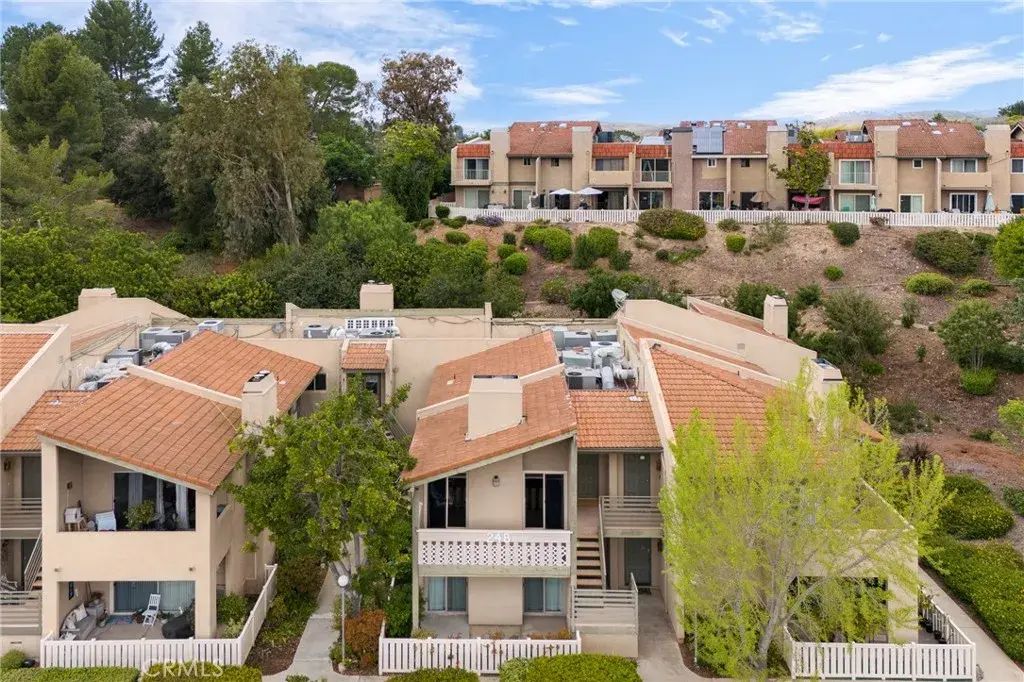 248 Oakleaf 201, Thousand Oaks