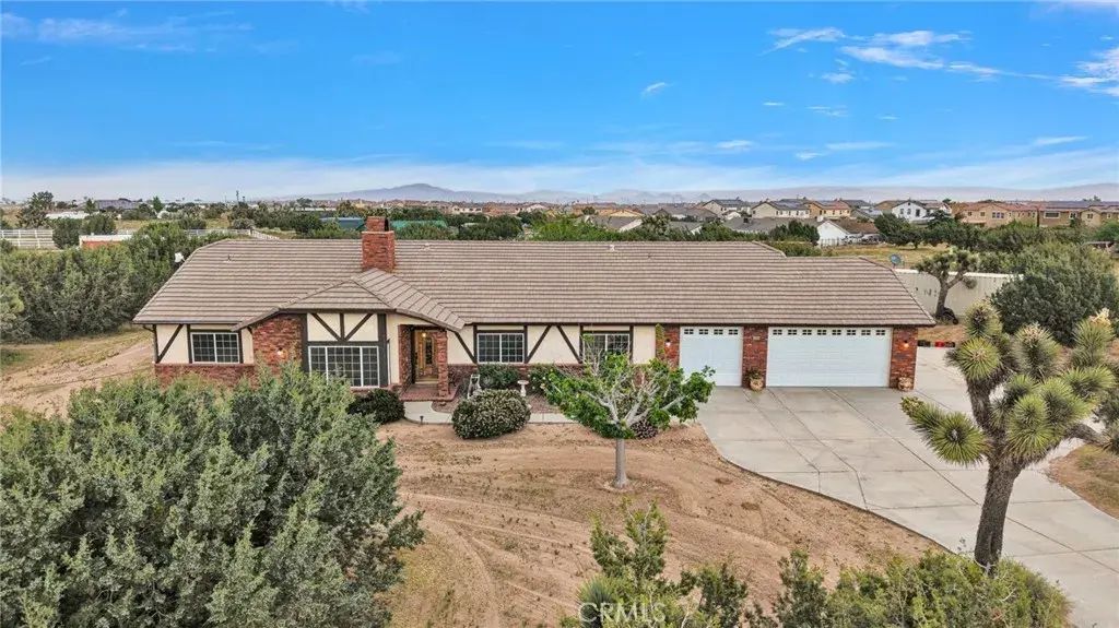 12830 Cedar, Hesperia