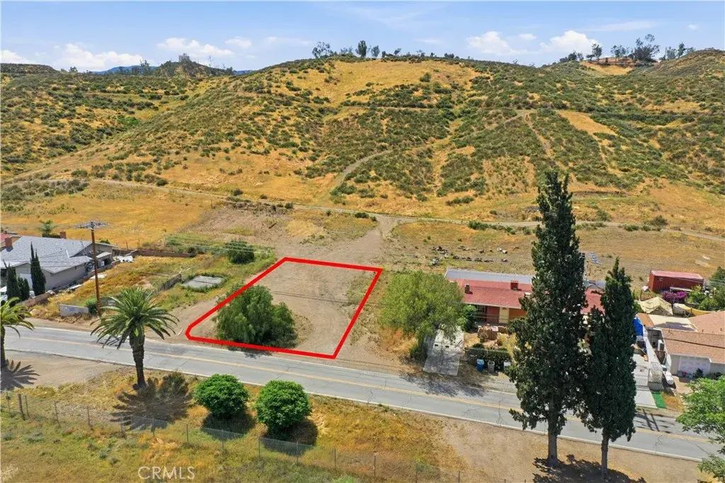 Strickland, Lake Elsinore
