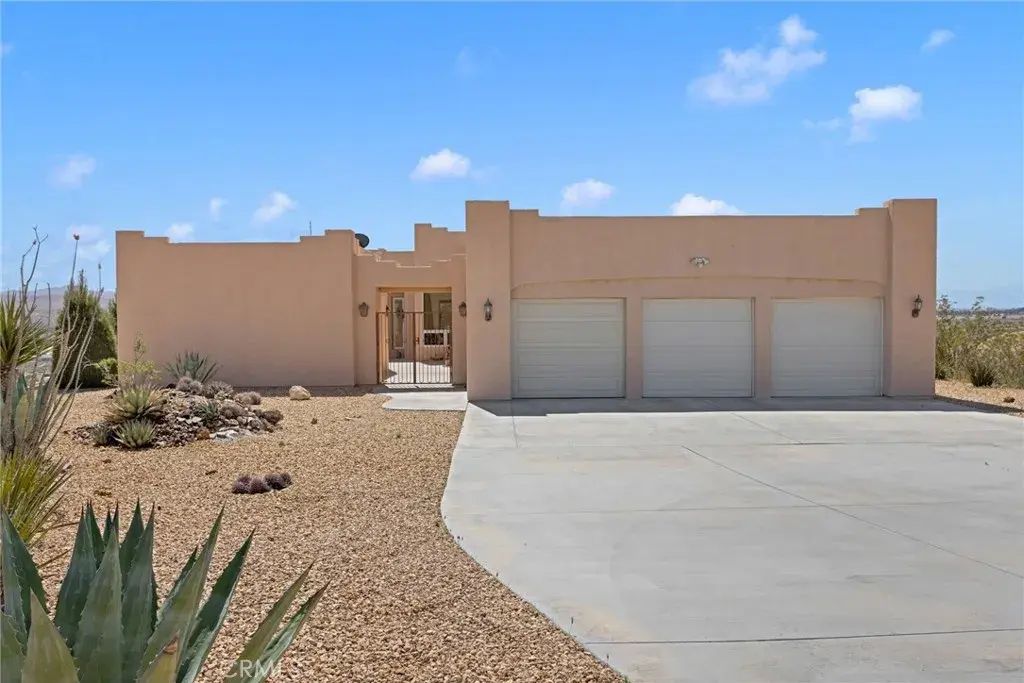16222 Wild Road, Helendale