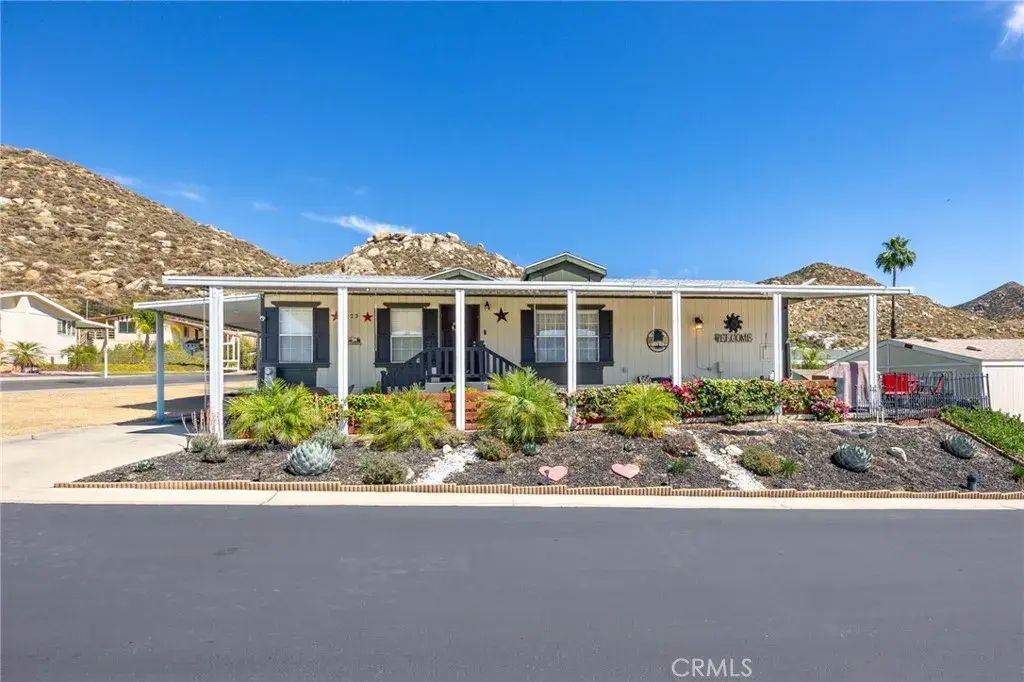 1536 South State Street 223, Hemet