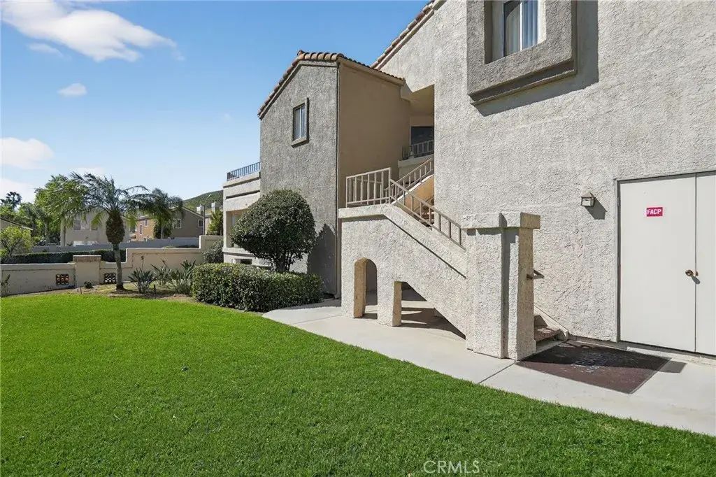 1000 Vista Del Cerro Drive 202, Corona