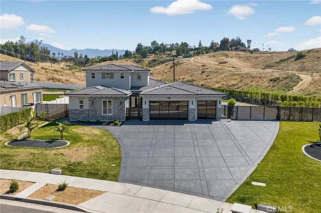 743 Buckingham Drive, Redlands