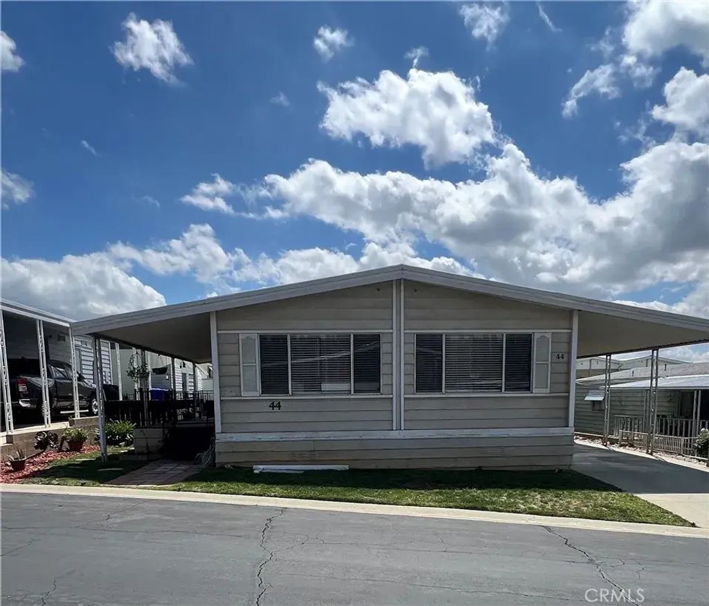 10622 Bryant 44, Yucaipa