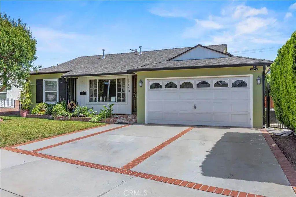 13762 Chase Street, Arleta
