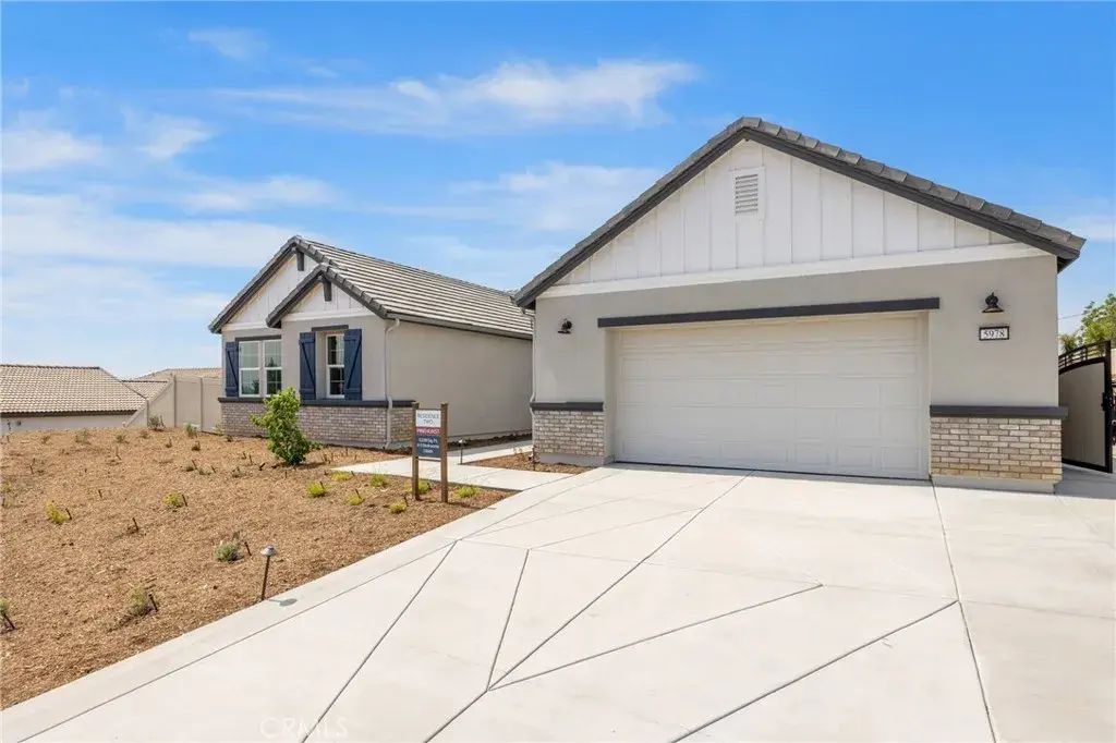 5978 Saddlehorn Lane, Jurupa Valley