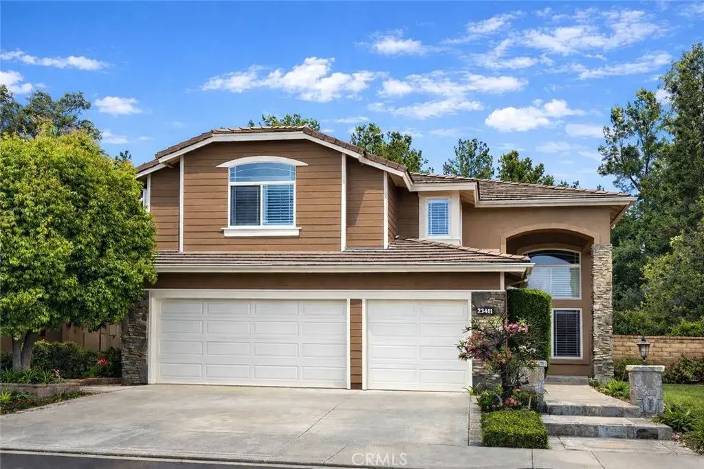 23411 Kingston, Valencia