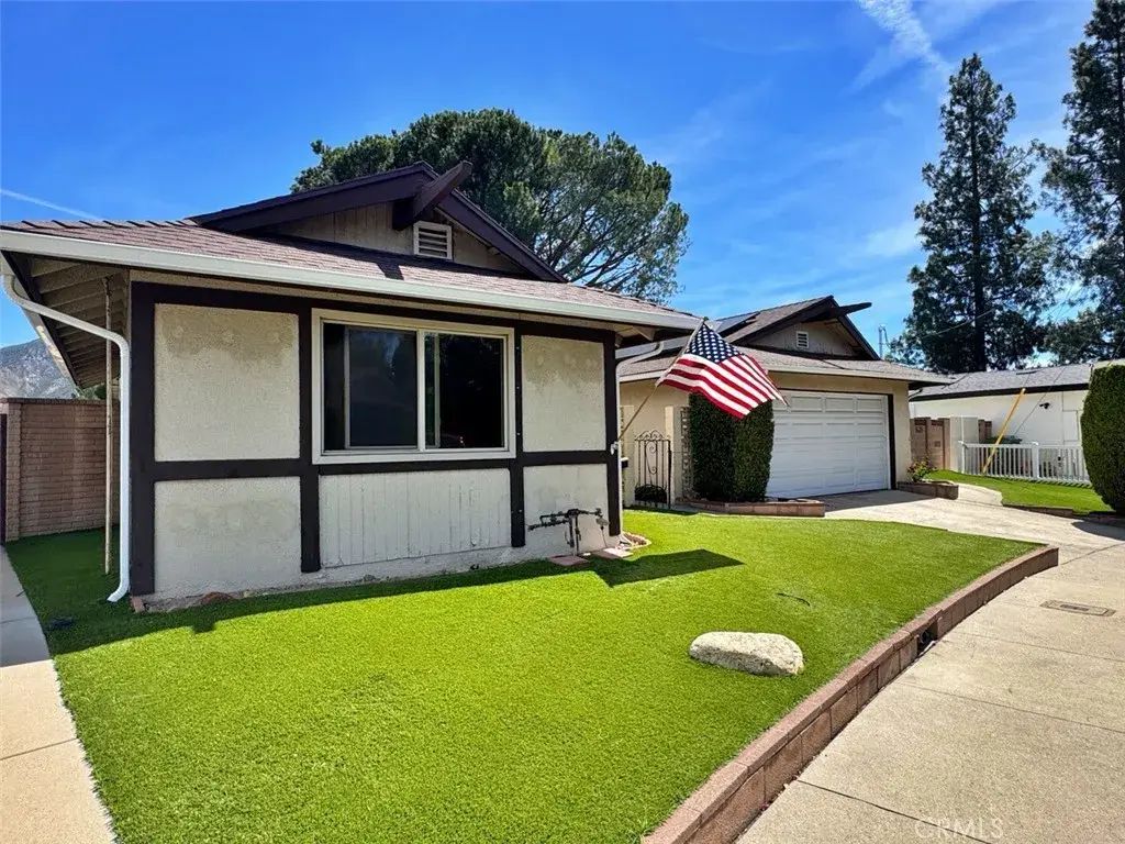 8811 Riderwood, Sunland