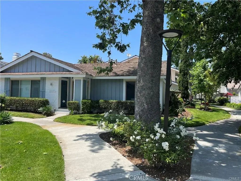 1920 W West Wind, Santa Ana