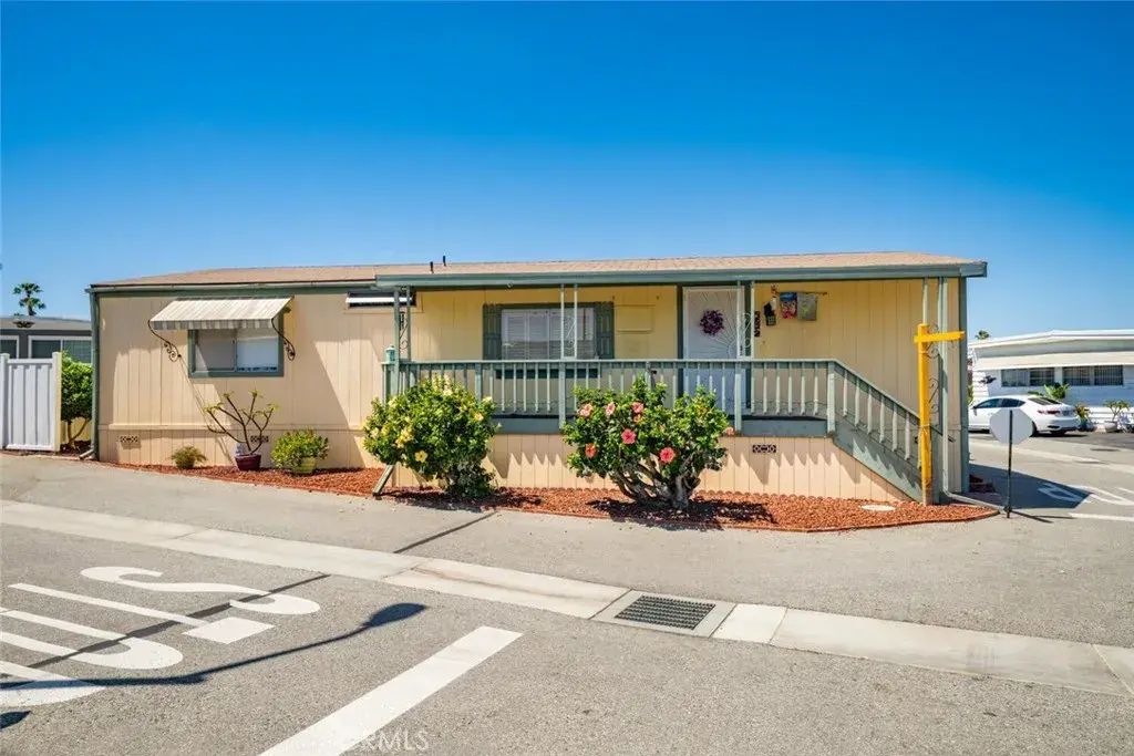 6248 Golden Sands East 216, Long Beach