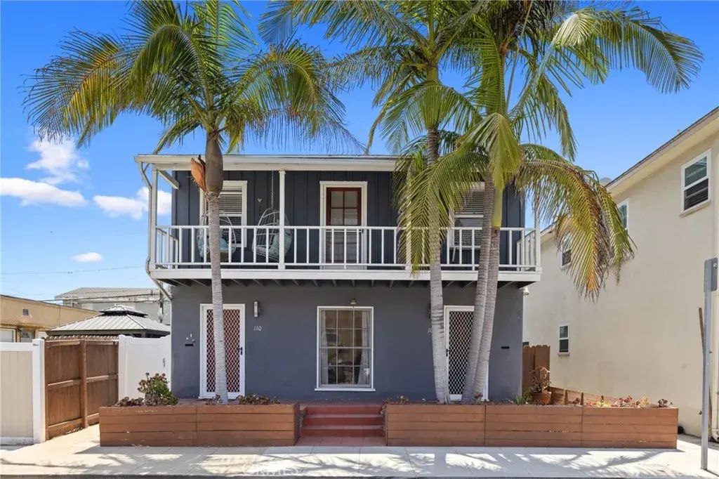 108-110 Bennett Avenue, Long Beach