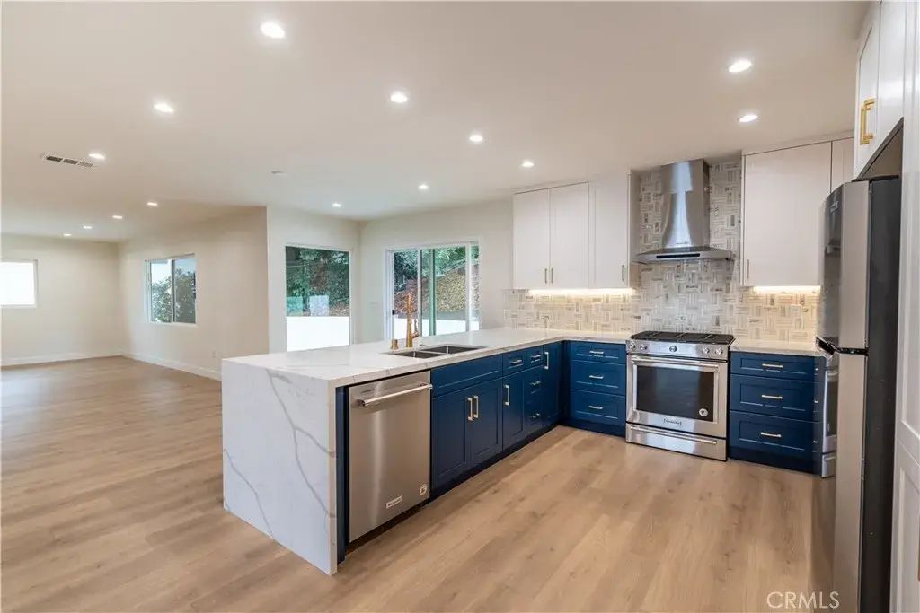 3362 Bellota, Los Angeles