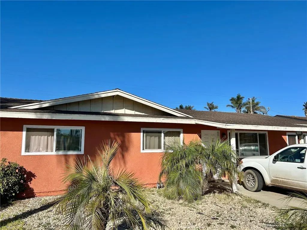 1011 W Harding, Santa Maria