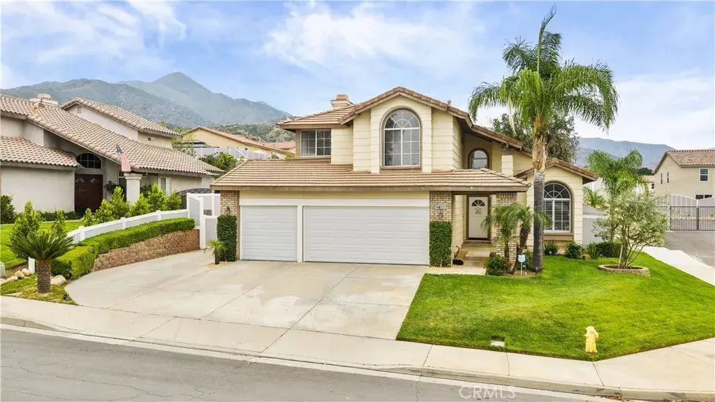 27199 Echo Canyon Court, Corona