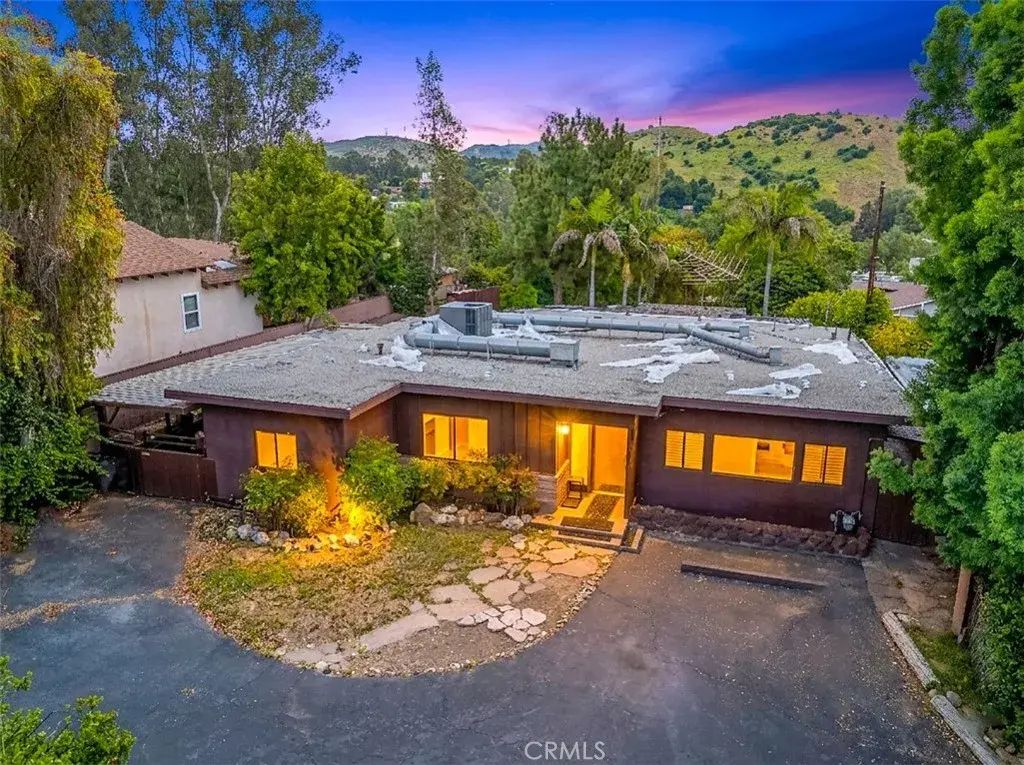 10408 Mcbroom St., Sunland