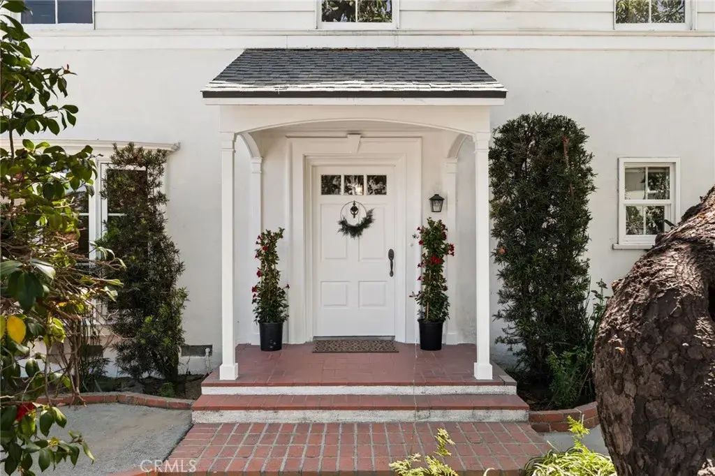 9570 Gallatin Road, Downey