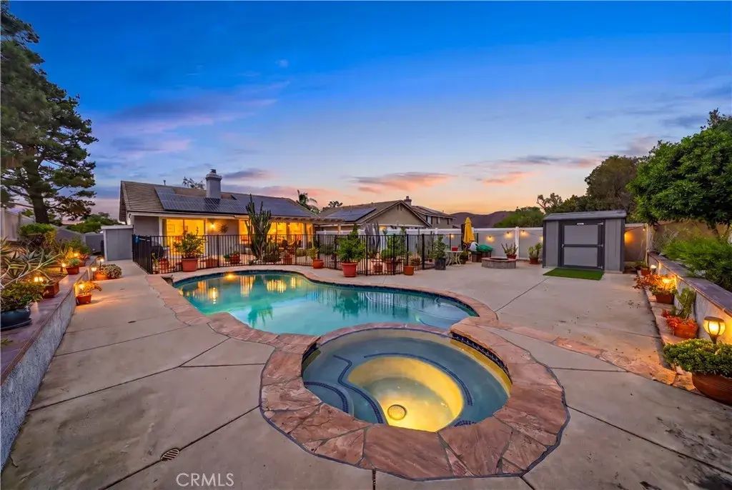 27432 Cobble, Corona