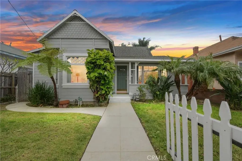 331 W 10th Street, San Pedro