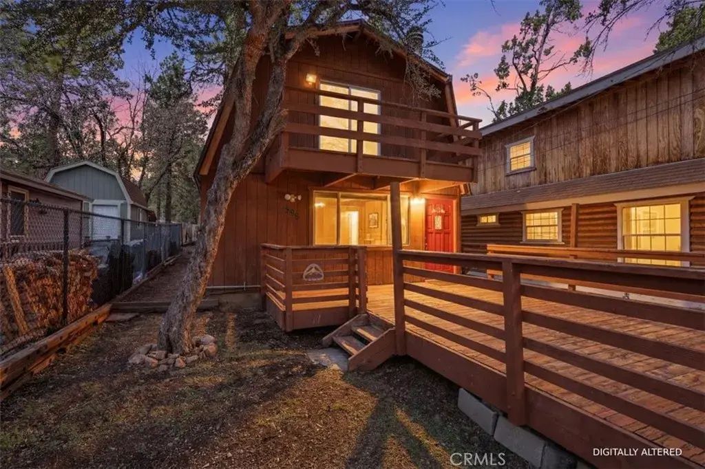 598 Maple, Sugarloaf