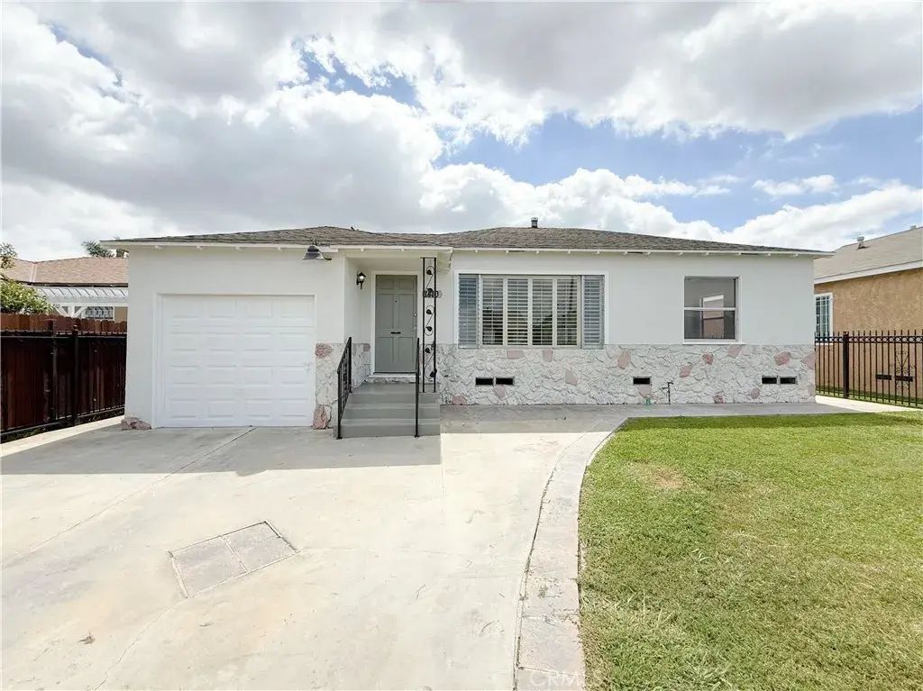 1410 W School Street, Compton