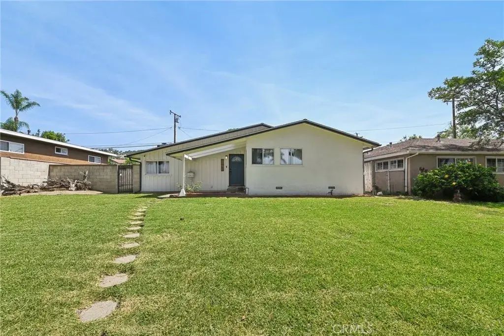 11763 Beverly, Whittier