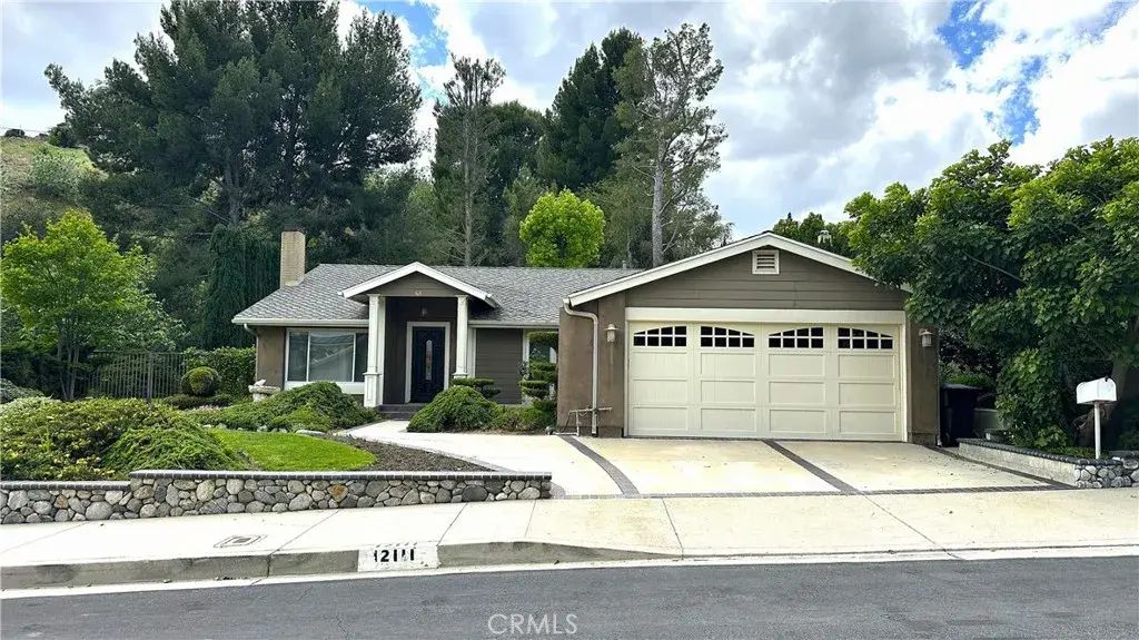 12111 Eddleston Drive, Porter Ranch