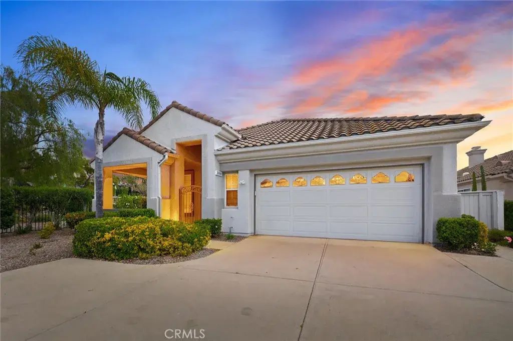39996 Via Tiama, Murrieta