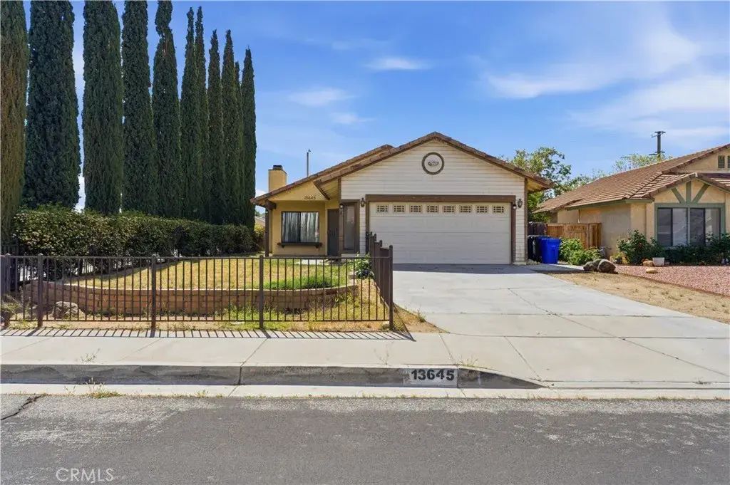 13645 Agate Way, Victorville