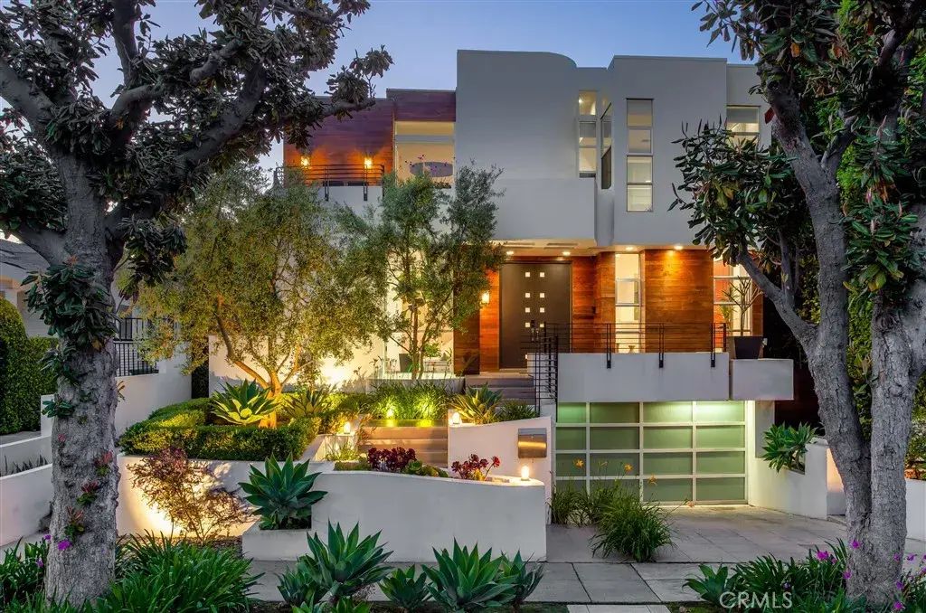 808 N La Jolla Avenue, Los Angeles