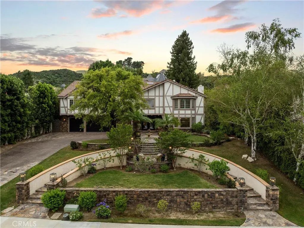 24923 Highspring, Newhall