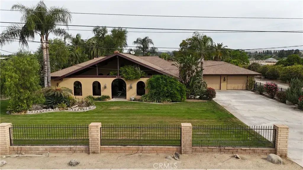 6016 E Texas, Bakersfield