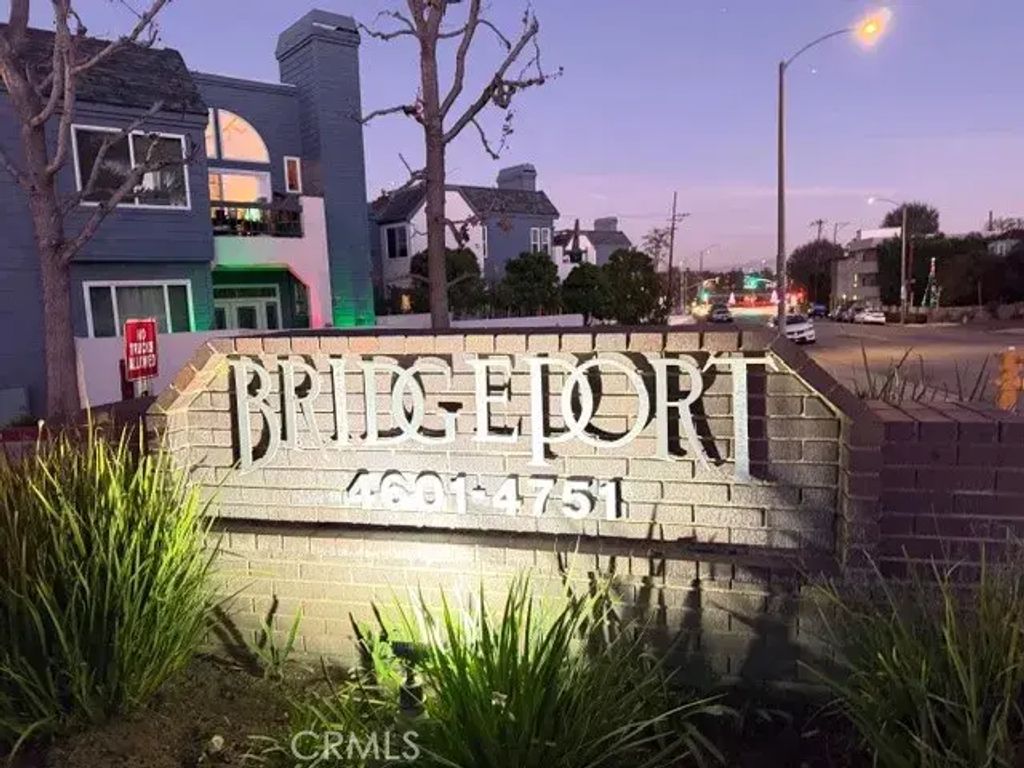 4739 E 4th, Long Beach