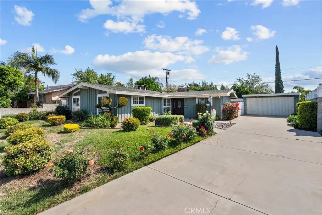 10824 Danube, Granada Hills