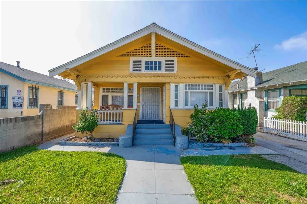 134 E 56th, Los Angeles