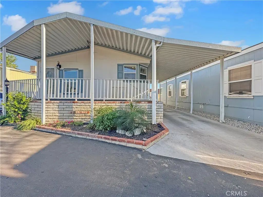 220 S Elk 75, Hemet