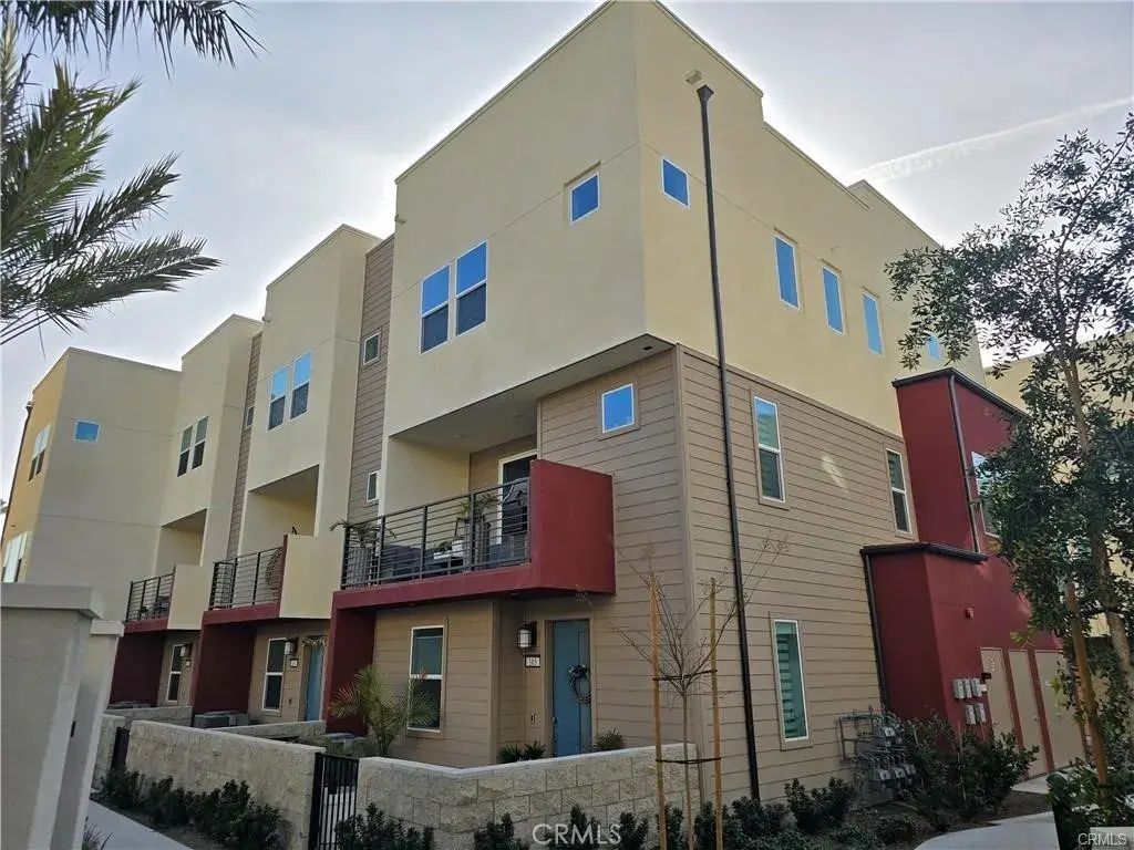 1651 W Lincoln Avenue 105, Anaheim