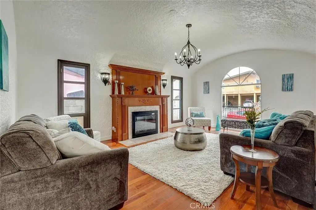 5723 Ensign, North Hollywood
