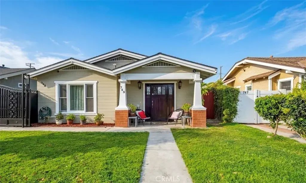 743 Ohio, Long Beach
